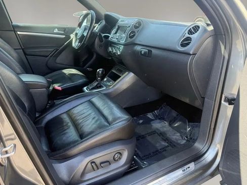 Used 2014 Volkswagen Tiguan R-Line FWD image 9