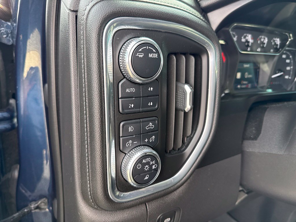 Used 2021 GMC Sierra 1500 SLT w/ SLT Premium Plus Package AWD/4WD image 16