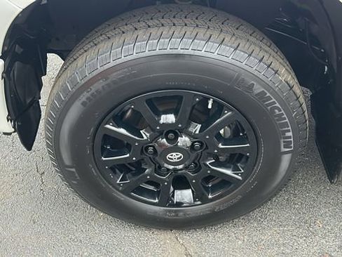 Used 2020 Toyota Tundra SR5 image 32