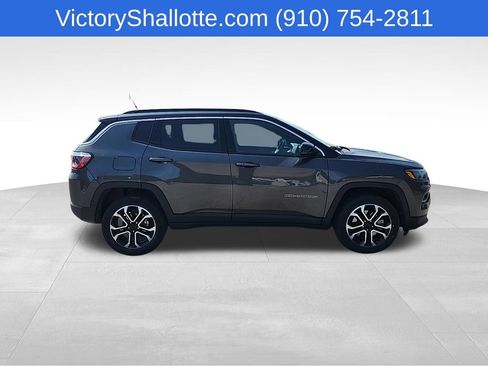 Used 2024 Jeep Compass Limited AWD/4WD image 29