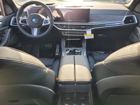 New 2026 BMW X5 xDrive50e w/ M Sport Package image 13