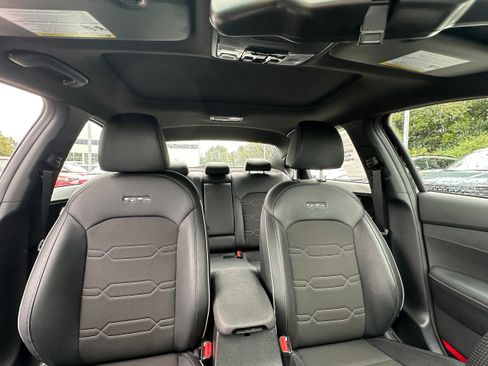 Used 2022 Kia Forte GT-Line w/ GT-Line Premium Package image 21