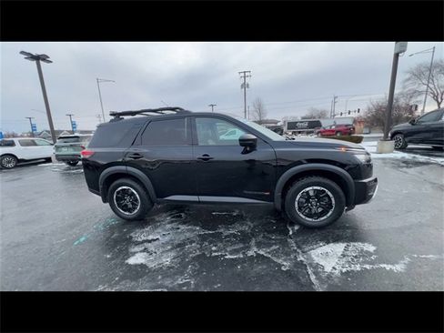 Used 2023 Nissan Pathfinder Rock Creek image 9