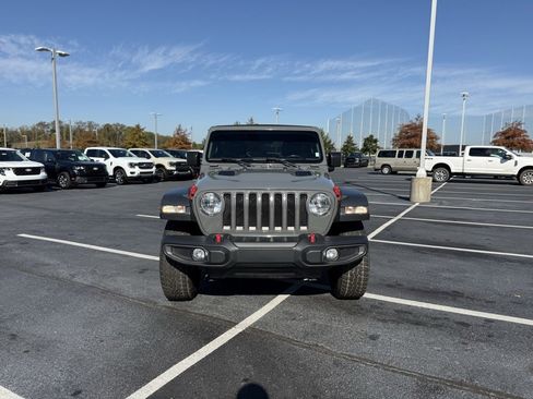 Used 2022 Jeep Wrangler Unlimited Rubicon image 2