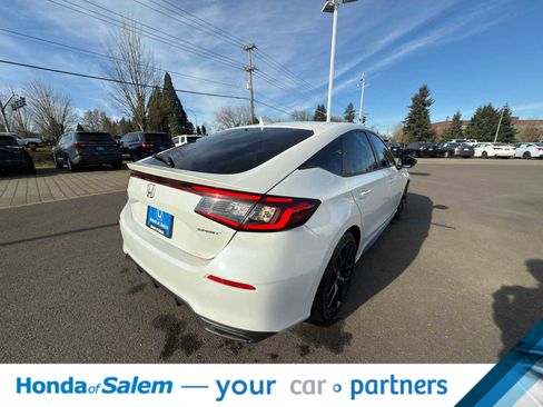 Used 2023 Honda Civic Sport image 5