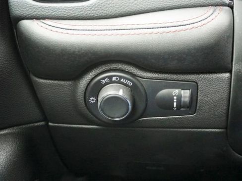 Used 2025 Dodge Durango R/T image 28