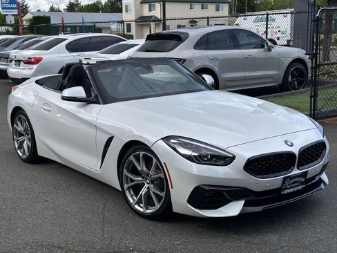 Used 2019 BMW Z4 sDrive30i w/ Driving Assistance Package RWD image 19