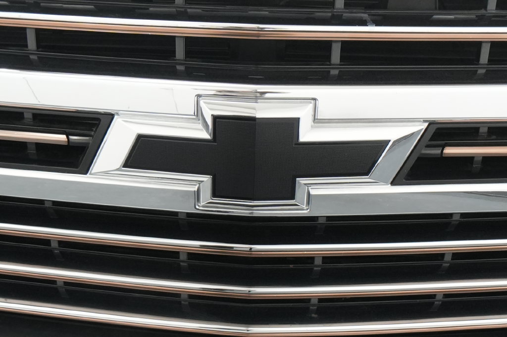 Used 2021 Chevrolet Silverado 1500 High Country w/ LPO, Dark Essentials Package AWD/4WD image 14