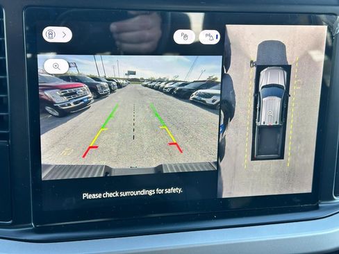 New 2026 Ford F250 XLT w/ XLT Premium Package AWD/4WD image 14