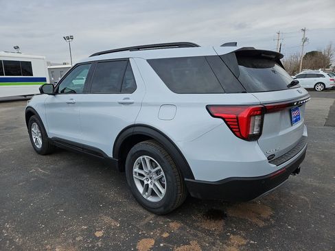 New 2026 Ford Explorer Active w/ Active Comfort Package image 8