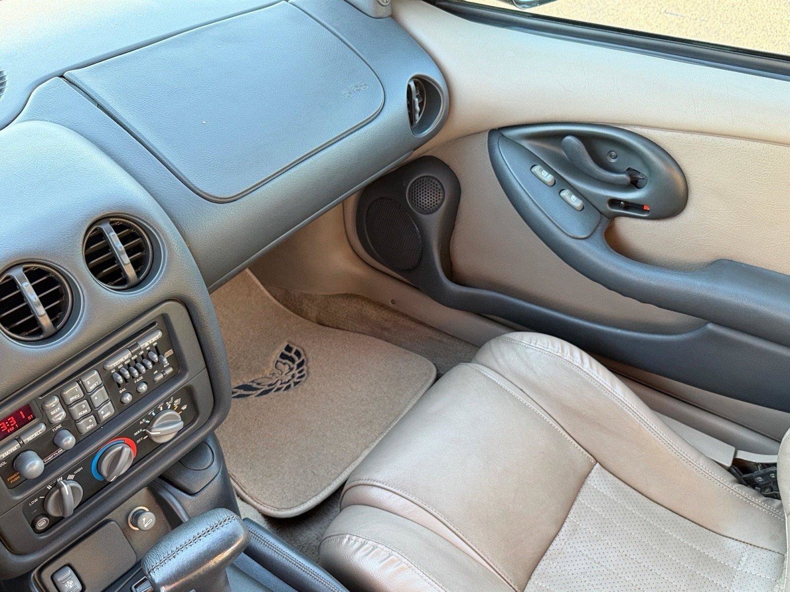 Used 1997 Pontiac Firebird Trans Am RWD image 20
