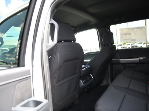 New 2026 Ford F150 XLT w/ XLT Black Appearance Package AWD/4WD image 12