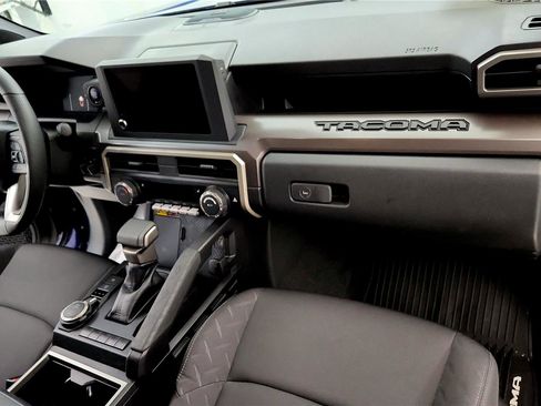 Certified 2024 Toyota Tacoma SR5 image 27