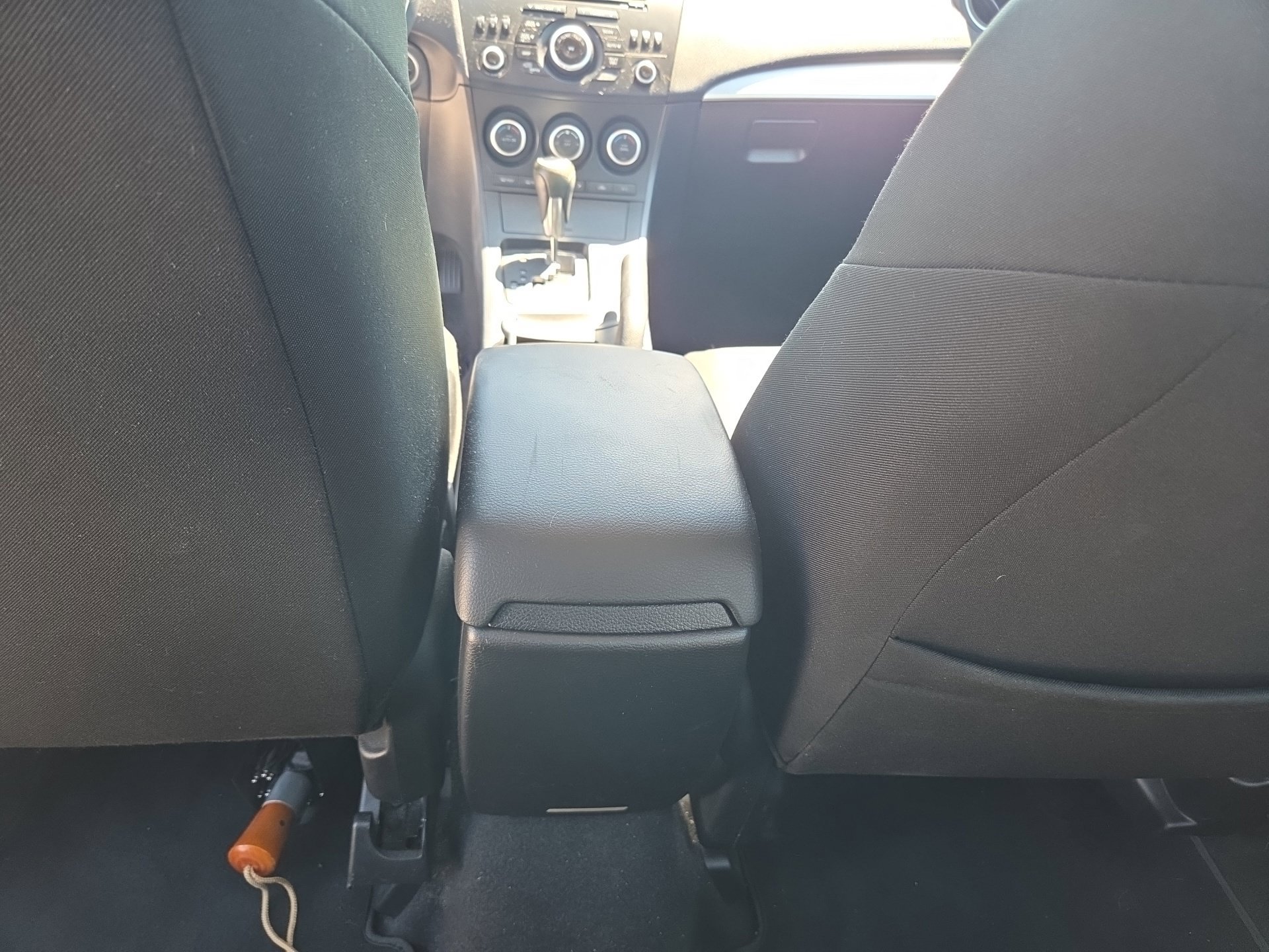 Used 2013 MAZDA MAZDA3 i Touring FWD image 14