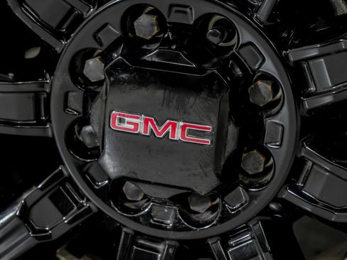 Used 2024 GMC Sierra 2500 AT4 w/ AT4 Premium Plus Package AWD/4WD image 62