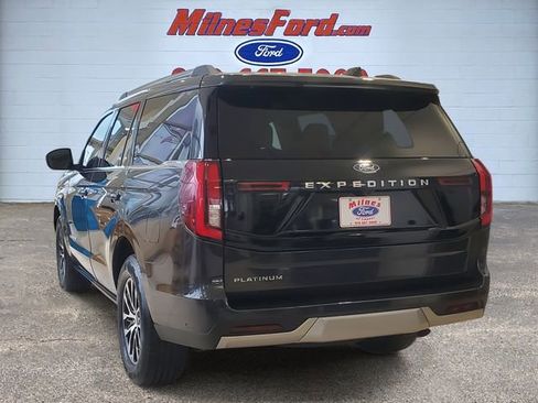 Certified 2025 Ford Expedition Platinum image 4