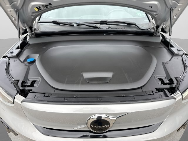 Certified 2023 Volvo C40 P8 Recharge Ultimate w/ Protection Package Premier AWD/4WD image 21