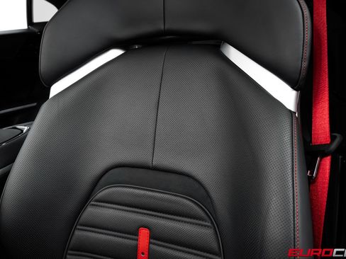 Used 2025 Ferrari Purosangue AWD/4WD image 50