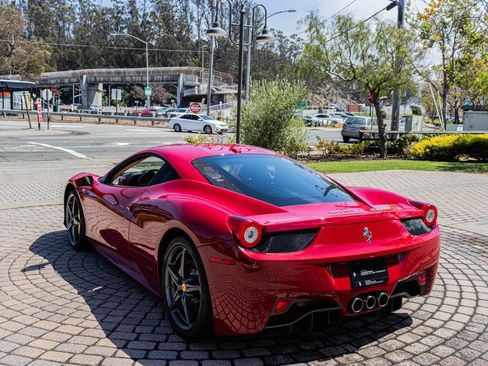 Used 2013 Ferrari 458 Italia Coupe RWD image 24