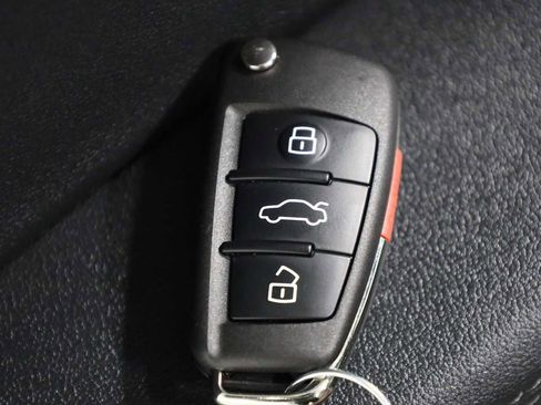 Used 2023 Audi Q3 2.0T Premium image 40