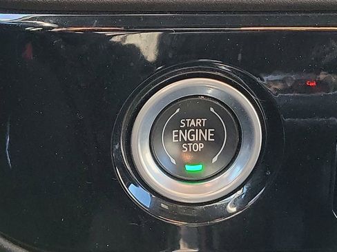 Used 2022 Chevrolet Silverado 1500 RST image 17