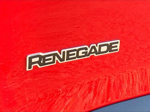 Used 2023 Jeep Renegade Latitude w/ Premium Group AWD/4WD image 59