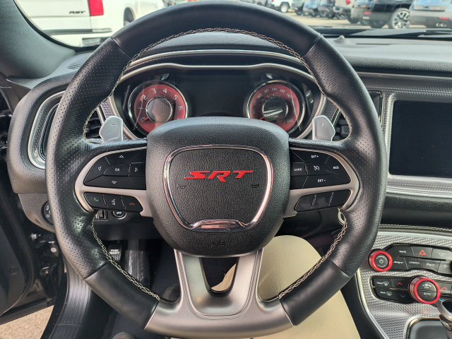 Used 2017 Dodge Challenger SRT Hellcat RWD image 17