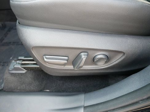 Certified 2025 Toyota Grand Highlander AWD image 15