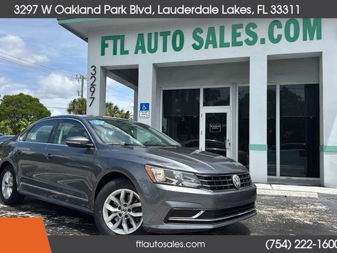Used 2017 Volkswagen Passat 1.8T S FWD image 2
