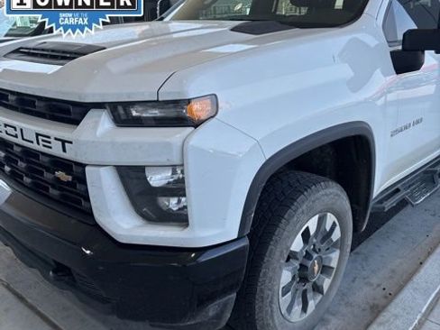 Used 2022 Chevrolet Silverado 2500 Custom image 3