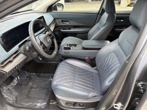 Used 2023 Nissan Ariya AWD/4WD image 9