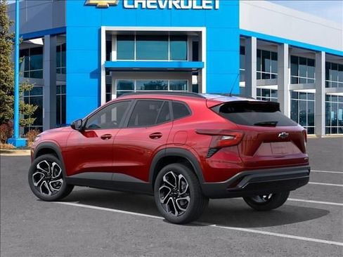 New 2026 Chevrolet Trax RS w/ Sunroof Package FWD image 3