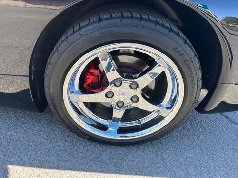 Used 2002 Chevrolet Corvette Convertible w/ Preferred Equipment Group2 RWD image 30