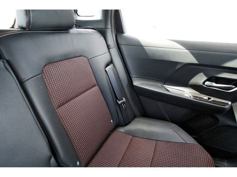 New 2026 Nissan Kicks SR image 12