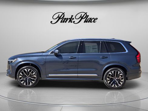 New 2026 Volvo XC90 T8 Ultra w/ Protection Package Premier image 2