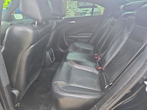 Used 2020 Dodge Charger SXT w/ Leather Interior Group image 10