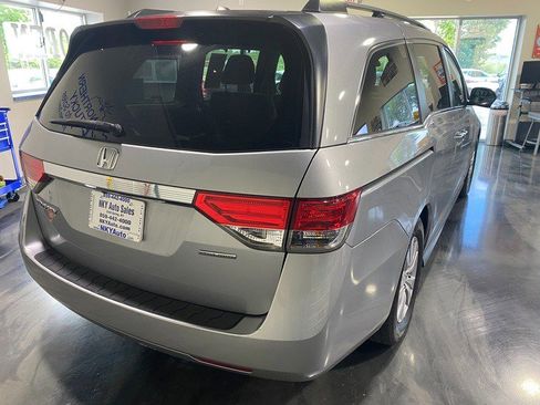 Used 2016 Honda Odyssey SE image 9