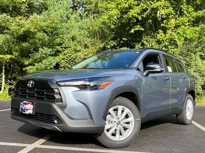 New 2026 Toyota Corolla Cross LE w/ Moonroof Package