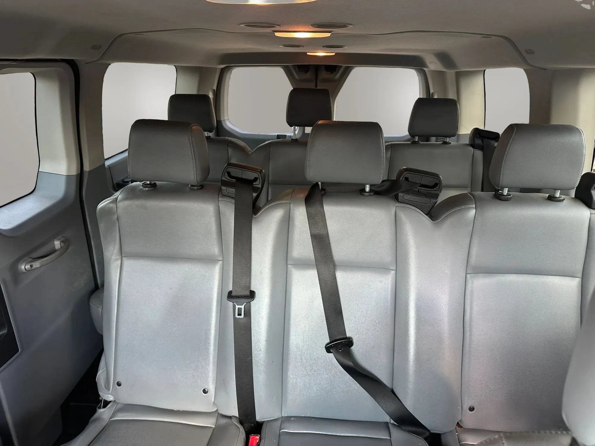 Used 2018 Ford Transit 150 XL RWD image 9