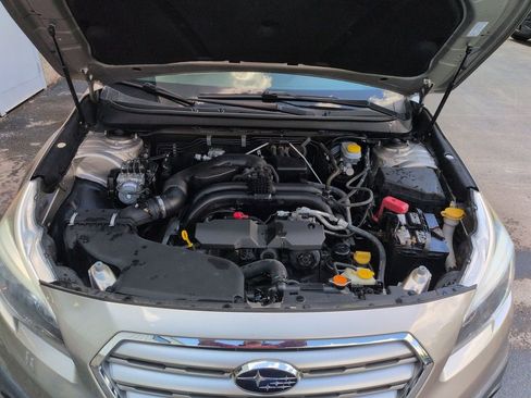 Used 2016 Subaru Outback 2.5i Premium AWD/4WD image 17