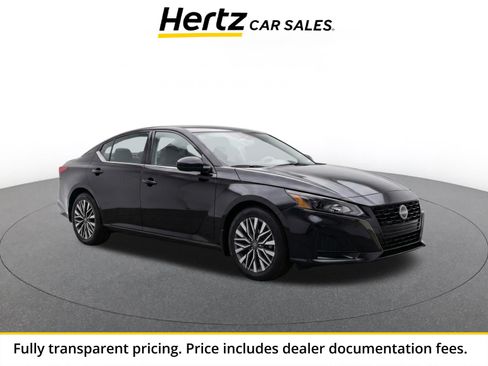 Used 2026 Nissan Altima 2.5 SV FWD image 1