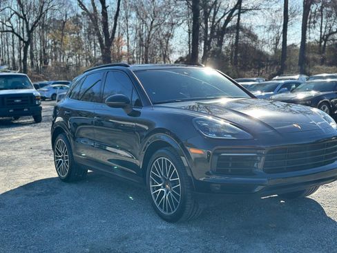 Used 2019 Porsche Cayenne E-Hybrid image 8