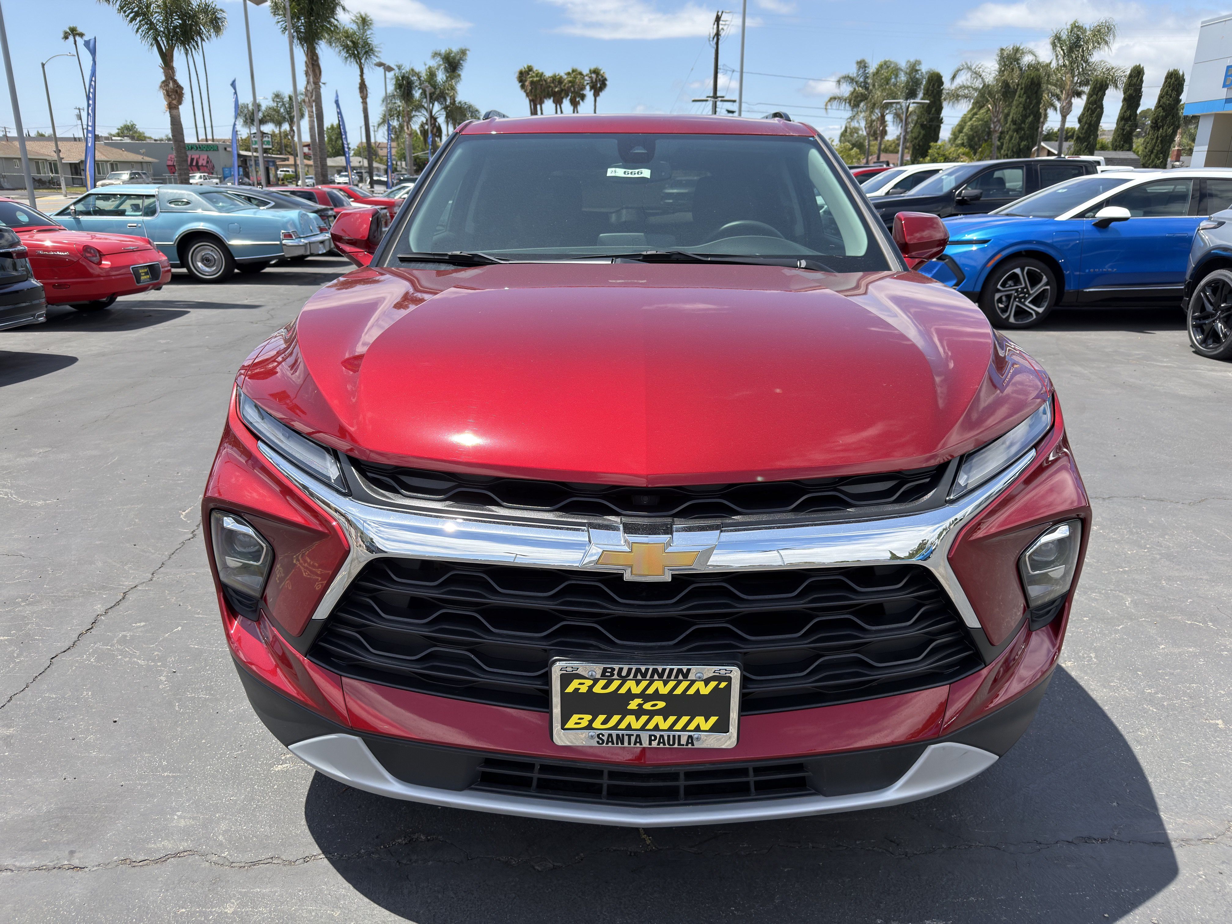 New 2025 Chevrolet Blazer LT w/ Convenience Package FWD image 3