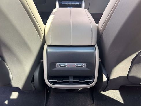 Certified 2025 Lincoln Nautilus Reserve AWD/4WD image 39