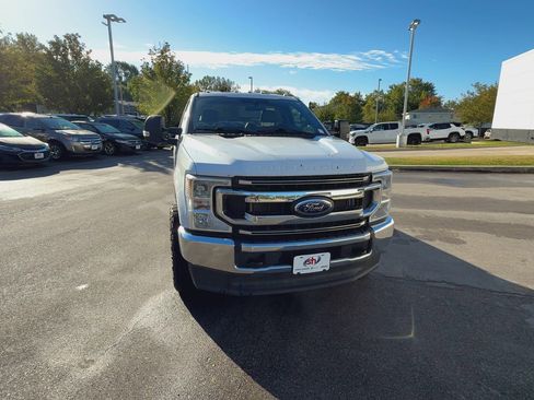 Used 2022 Ford F350 XLT image 3