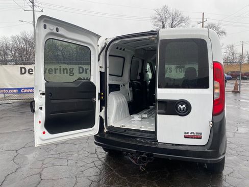 Used 2019 RAM ProMaster City Tradesman image 5