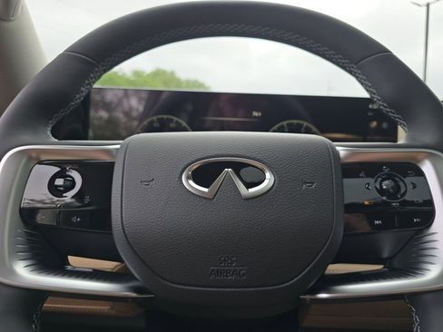 New 2025 INFINITI QX80 Luxe w/ Exterior Package image 30