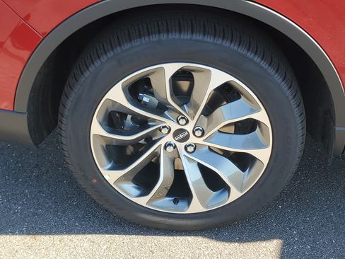 New 2026 Lincoln Aviator AWD image 5