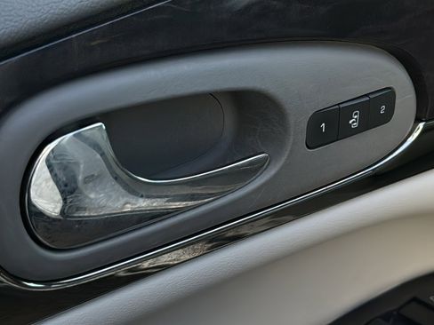 Used 2016 Buick Enclave Leather image 25