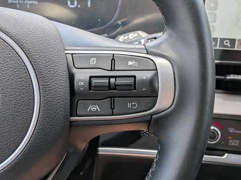 Used 2023 Kia Sportage EX FWD image 25